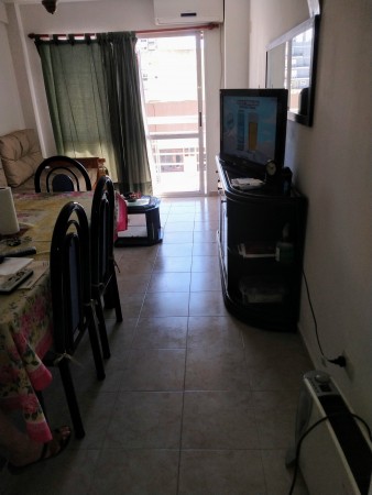 Venta de Departamento Dos ambientes. Balcon al frente. Cochera