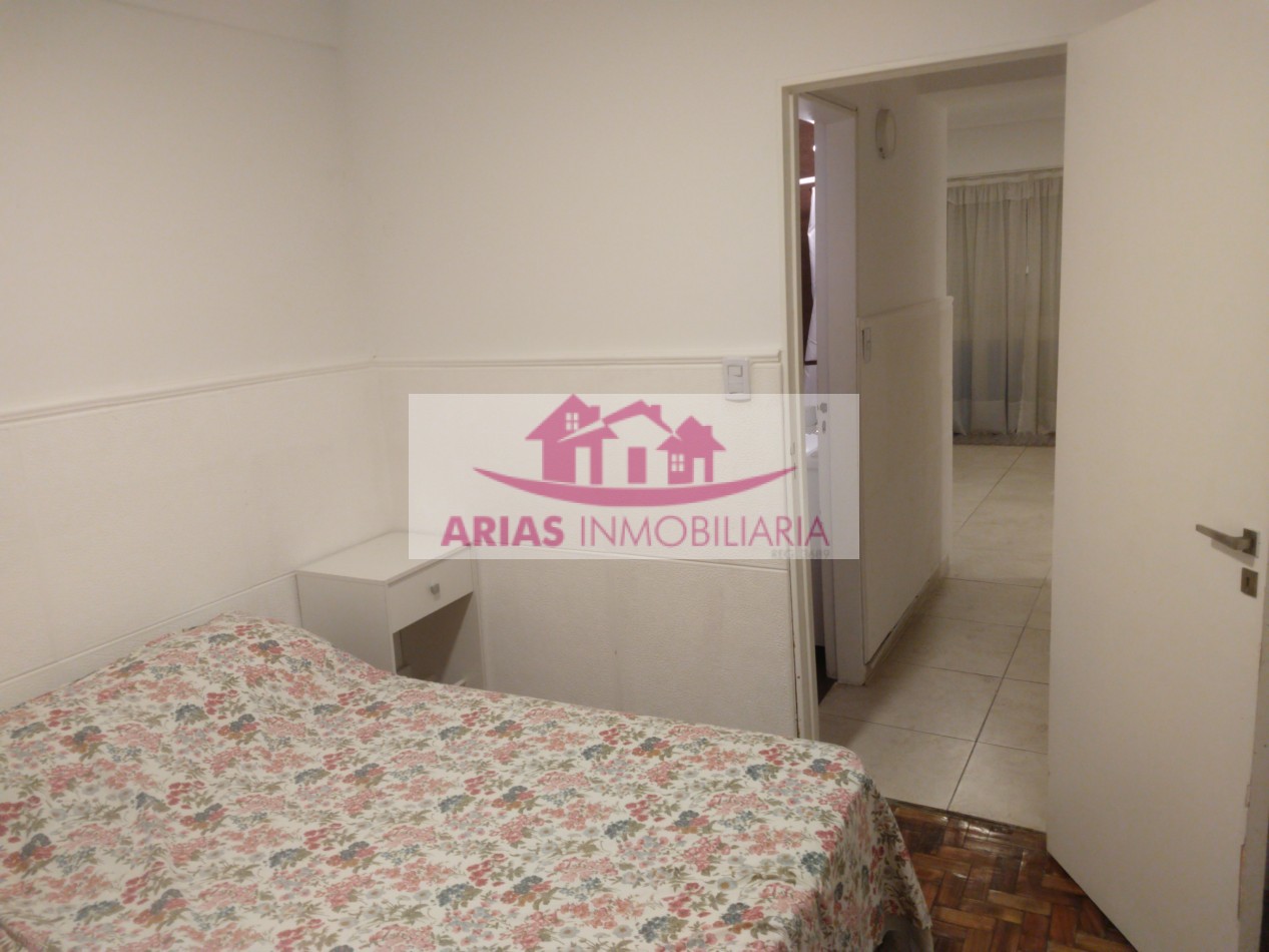 Departamento dos ambientes en Venta Zona plaza Colon.