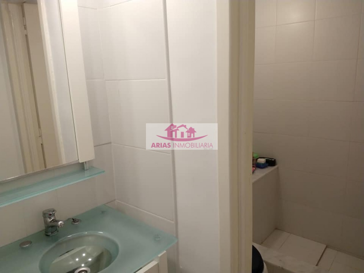 VENTA DEPARTAMENTO AMBIENTE CON PATIO. A METROS DEL MAR . ZONA CENTRO 