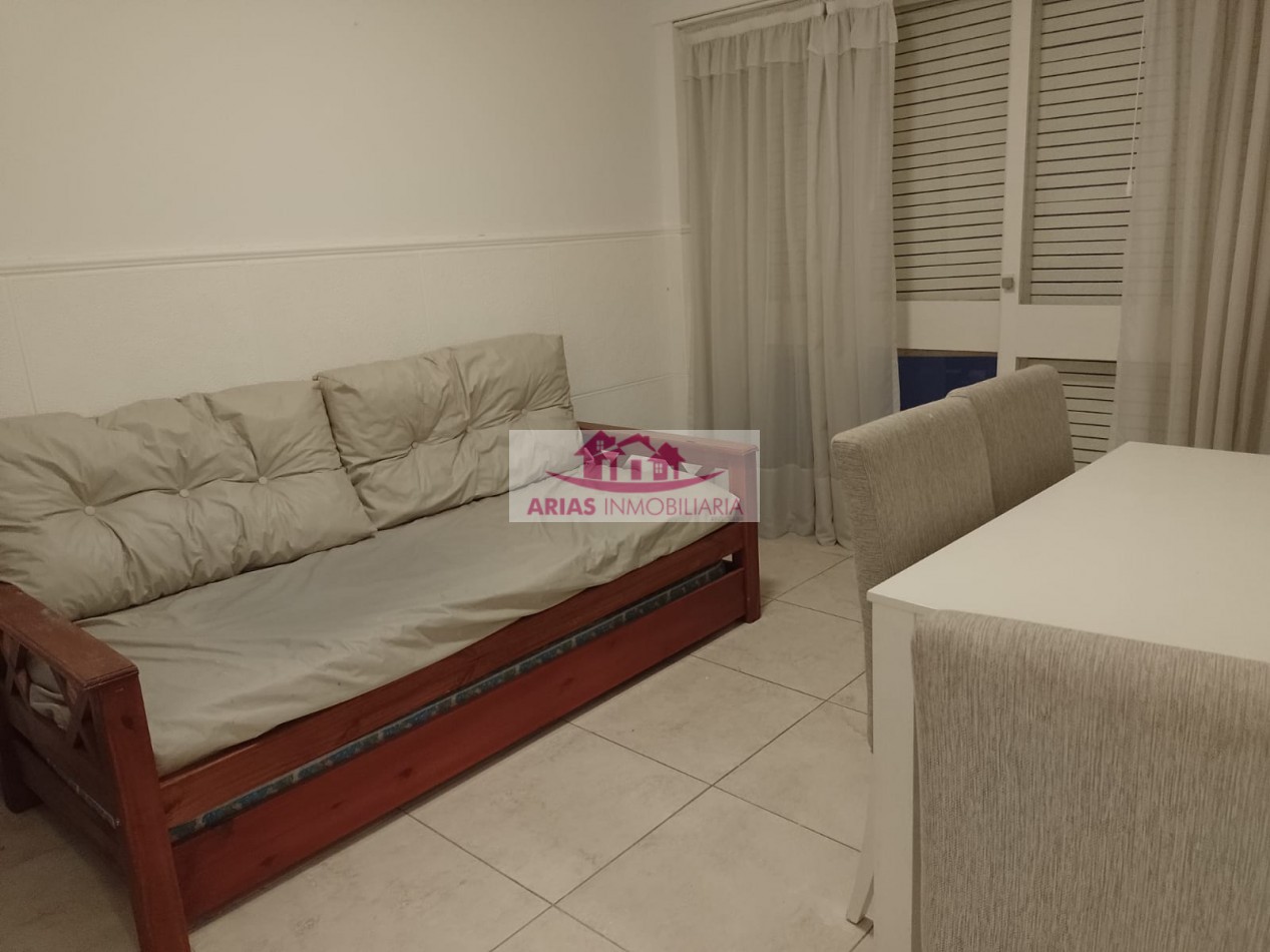 Departamento dos ambientes en Venta Zona plaza Colon.