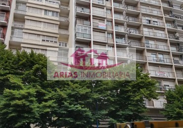 Departamento dos ambientes en Venta Zona plaza Colon.